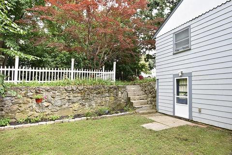 211 Burrington St, Woonsocket, RI 02895 photo 15