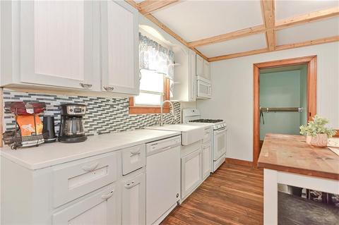 426 Orms St, Providence, RI 02908 photo 4