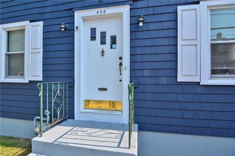 426 Orms St, Providence, RI 02908 photo 3