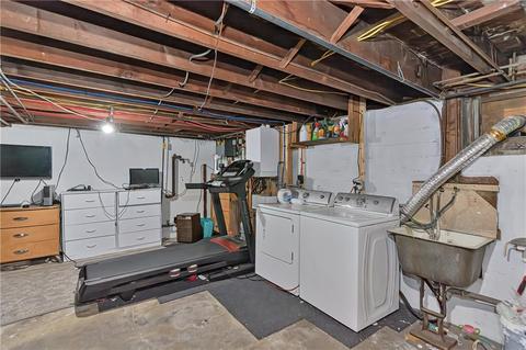 426 Orms St, Providence, RI 02908 photo 20