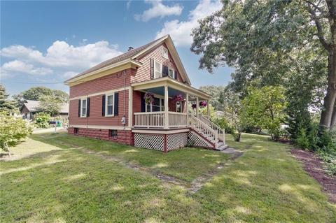 318 Ring Ave, Warwick, RI 02888 photo 2