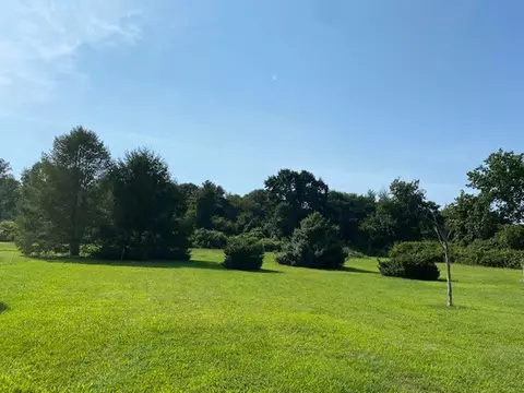 1111 Wapping Rd, Middletown, RI 02842 photo 2