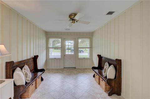 271 Squantum Dr, Warwick, RI 02888 photo 8