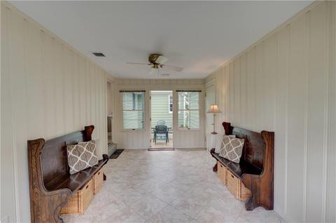 271 Squantum Dr, Warwick, RI 02888 photo 9