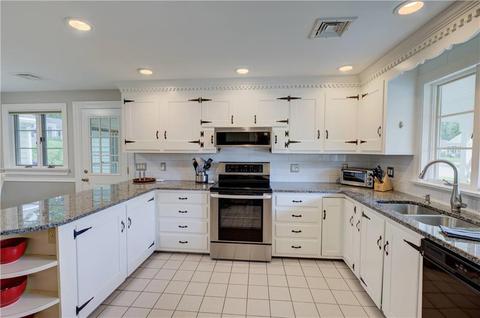 271 Squantum Dr, Warwick, RI 02888 photo 13