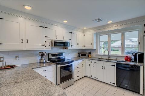271 Squantum Dr, Warwick, RI 02888 photo 14