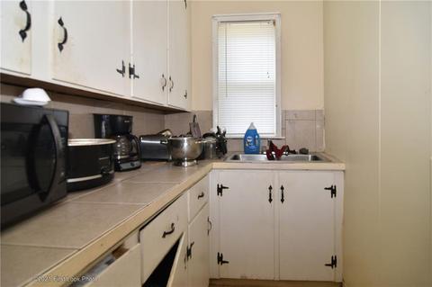 72 Bellevue Ave, Woonsocket, RI 02895 photo 5