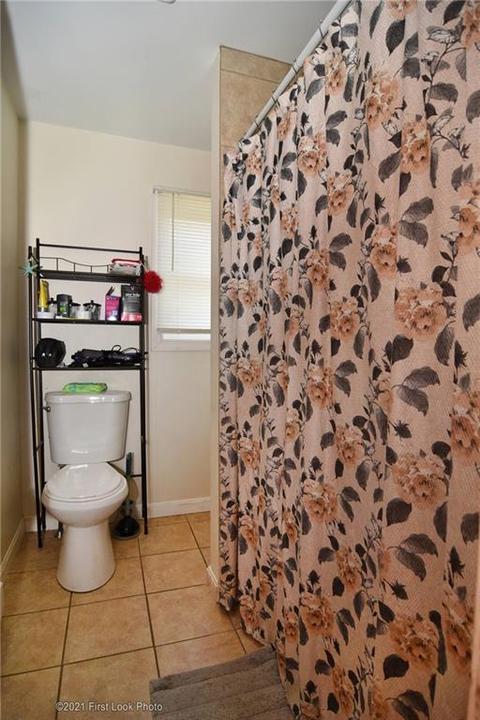 72 Bellevue Ave, Woonsocket, RI 02895 photo 13