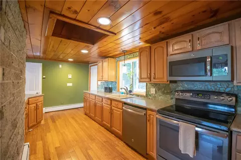 249 Shore Dr, Coventry, RI 02816 photo 9