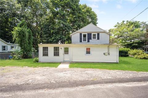 2 Pevear Ave, Warwick, RI 02886 photo 2