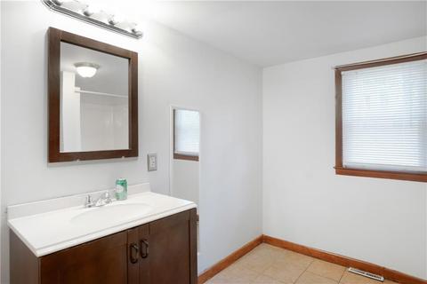 2 Pevear Ave, Warwick, RI 02886 photo 10