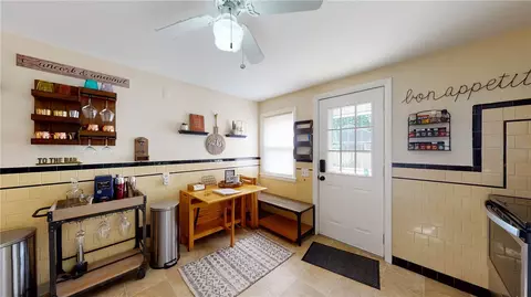 147 Union Ave, Warwick, RI 02889 photo 12