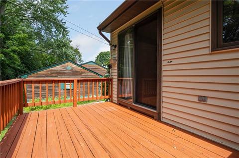 36 Lexington St, Woonsocket, RI 02895 photo 7