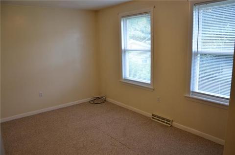 72 Lloyd Ave, Warwick, RI 02889 photo 10