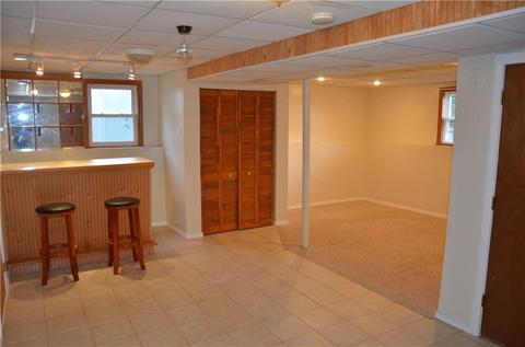 72 Lloyd Ave, Warwick, RI 02889 photo 16