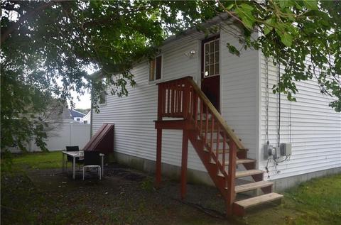 72 Lloyd Ave, Warwick, RI 02889 photo 24