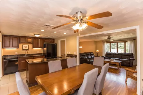 202 Glaude Ln, Woonsocket, RI 02895 photo 5