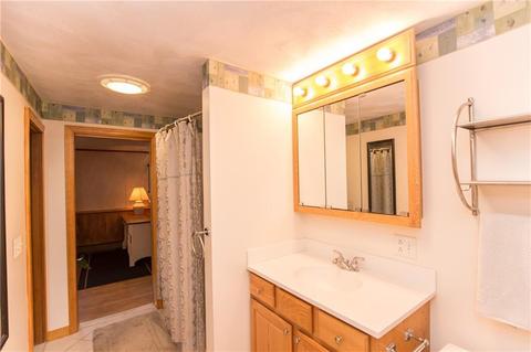 202 Glaude Ln, Woonsocket, RI 02895 photo 16