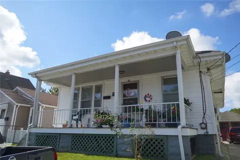 10 Cottage St, Cranston, RI 02910