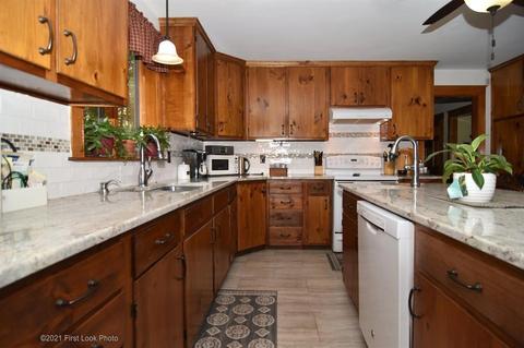 1435 Putnam Pike, Glocester, RI 02814 photo 11