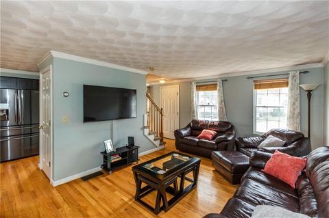 100 Nolbeth Dr, Warwick, RI 02888 photo 9
