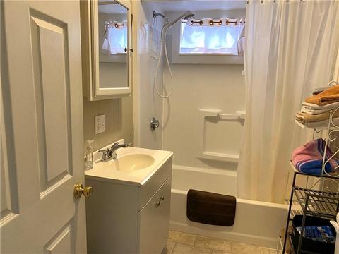 429 Rathbun St, Woonsocket, RI 02895 photo 6