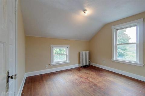357 Valley Rd, Middletown, RI 02842 photo 26