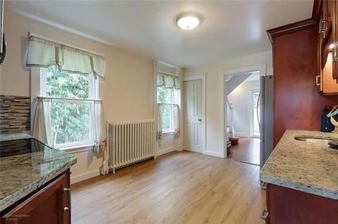 357 Valley Rd, Middletown, RI 02842 photo 15