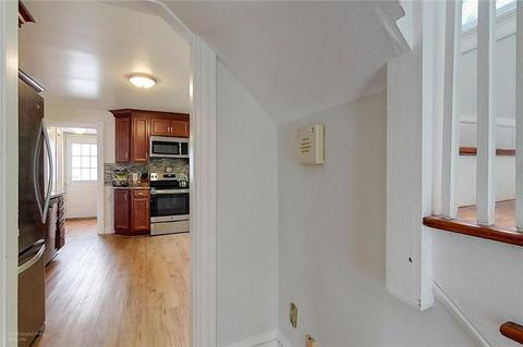 357 Valley Rd, Middletown, RI 02842 photo 10