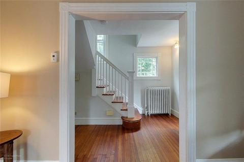 357 Valley Rd, Middletown, RI 02842 photo 8