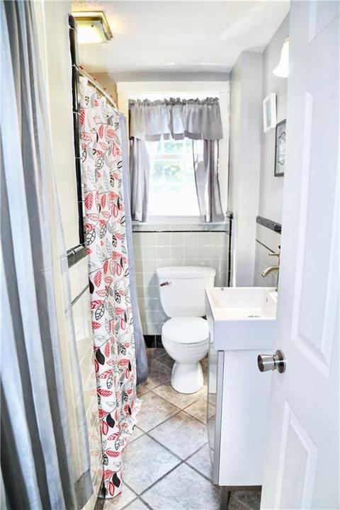 17 Tarleton St, Warwick, RI 02889 photo 9