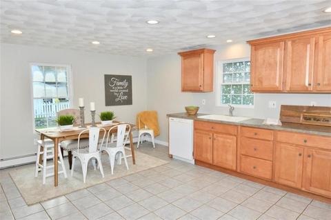 173 Midget Ave, Warwick, RI 02886 photo 8