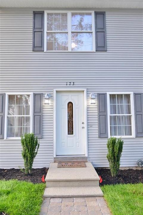 173 Midget Ave, Warwick, RI 02886 photo 2