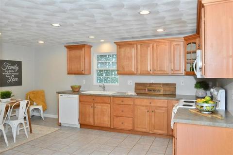 173 Midget Ave, Warwick, RI 02886 photo 9