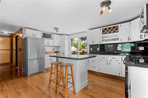 42 Inman Ave, Warwick, RI 02886 photo 20