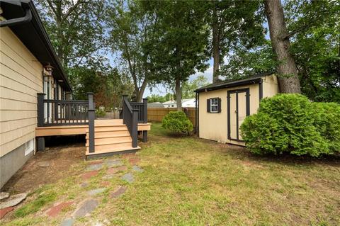 42 Inman Ave, Warwick, RI 02886 photo 10