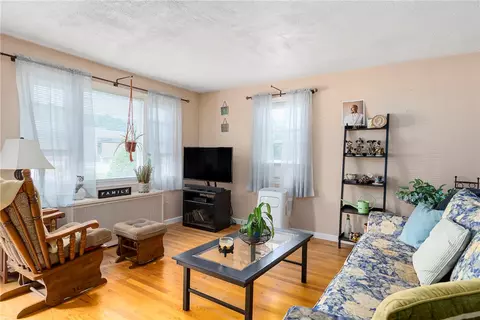 181 Avenue A, Woonsocket, RI 02895 photo 3