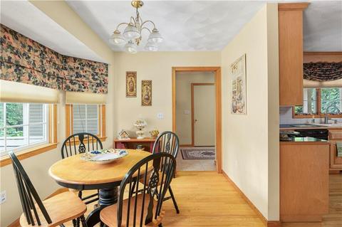 72 Castleton Dr, Cranston, RI 02921 photo 7