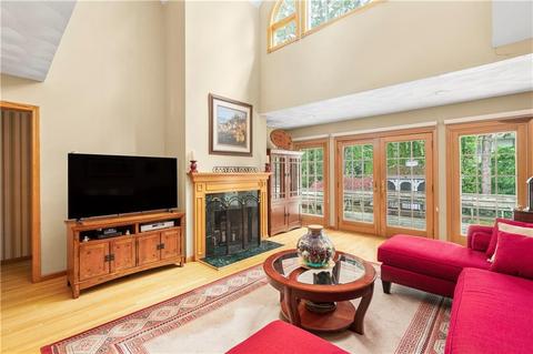 72 Castleton Dr, Cranston, RI 02921 photo 11
