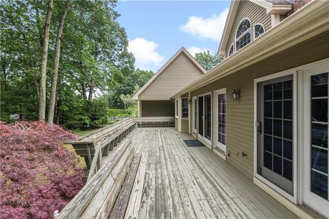 72 Castleton Dr, Cranston, RI 02921 photo 24