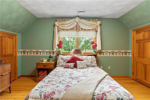 72 Castleton Dr, Cranston, RI 02921 photo 17