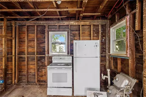 123 Willow St, Woonsocket, RI 02895 photo 33