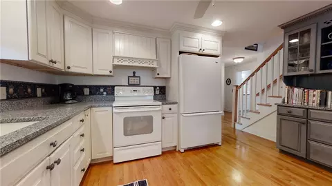 8 Rhody Dr, Westerly, RI 02891 photo 8