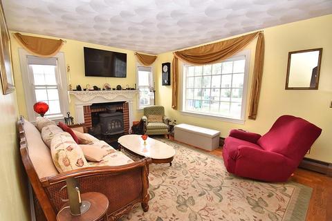 281 Pine St, Warwick, RI 02888 photo 5