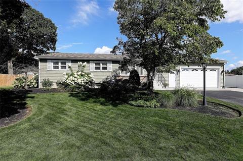 100 Marigold Dr, Warwick, RI 02889 photo 1