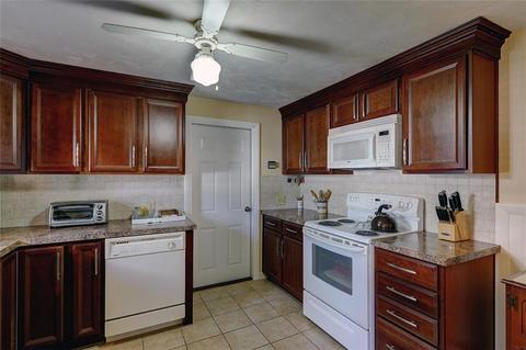 100 Marigold Dr, Warwick, RI 02889 photo 20