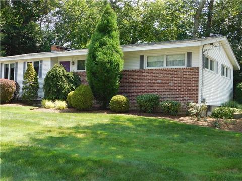 2 Deborah Rd, Warwick, RI 02888 photo 4