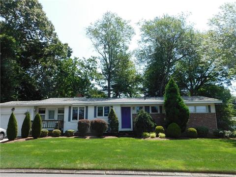 2 Deborah Rd, Warwick, RI 02888 photo 1