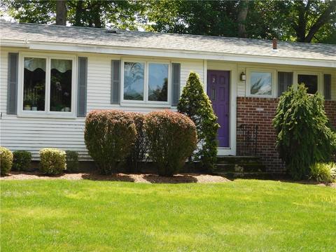 2 Deborah Rd, Warwick, RI 02888 photo 2