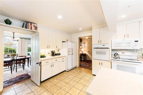 11 Bluff Rd, Barrington, RI 02806 photo 19